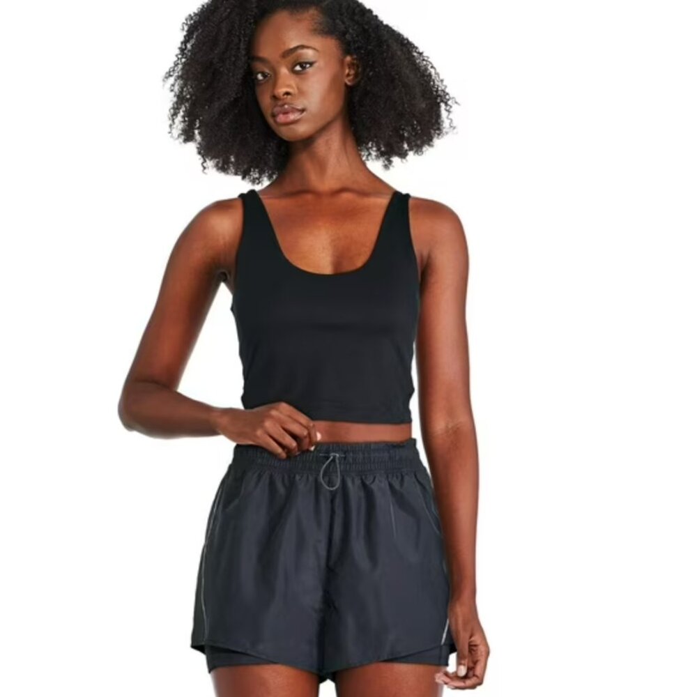 *Athletic Works Women's Scoop Neckline Sports Bra Black